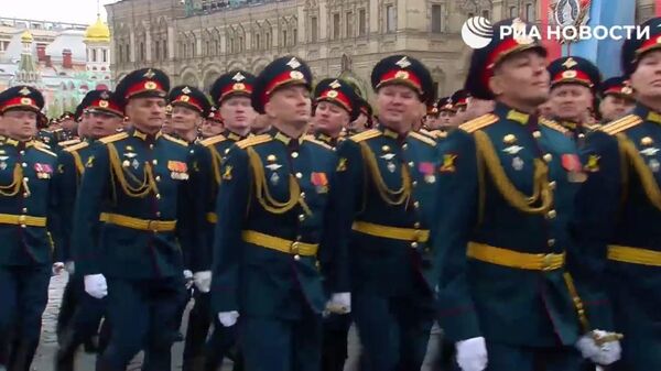 Участники СВО на Красной площади на параде Победы - Sputnik Литва