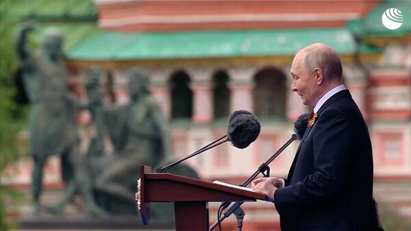 Речь президента РФ Владимира Путина на параде Победы - Sputnik Литва