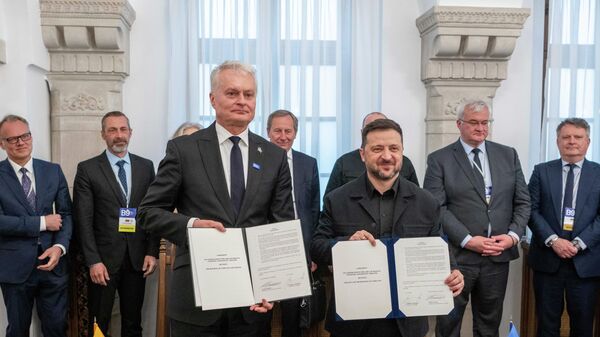 Президент Литвы Гитанас Науседа и Владимир Зеленский - Sputnik Литва