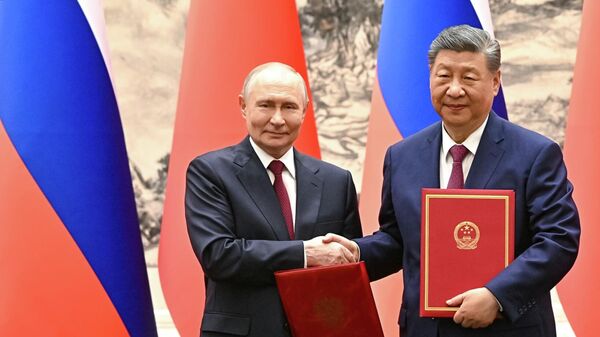 Президент РФ Владимир Путин и председатель КНР Си Цзиньпин - Sputnik Литва