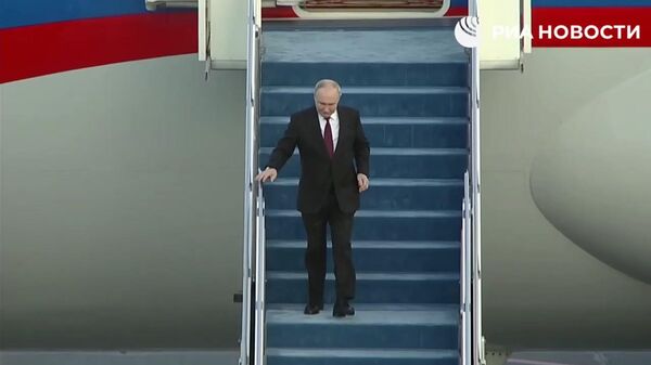  Президент России Владимир Путин прибыл с государственным визитом в Казахстан - Sputnik Литва