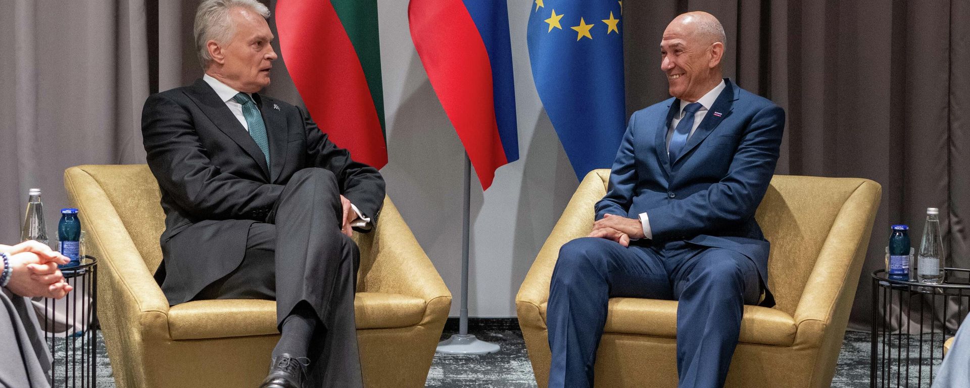 Президент Литвы Гитанас Науседа и премьер-министр Словении Янез Янша - Sputnik Литва, 1920, 03.06.2026