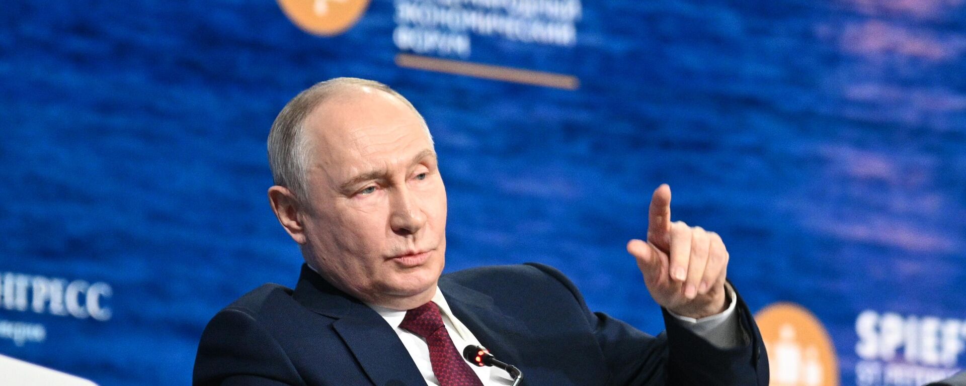 Президент РФ Владимир Путин  - Sputnik Литва, 1920, 05.06.2026