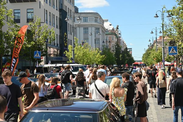 В субботу, 20 июня, в Вильнюсе прошла выставка необычных авто Vilnius Motor Fest 2026. - Sputnik Литва