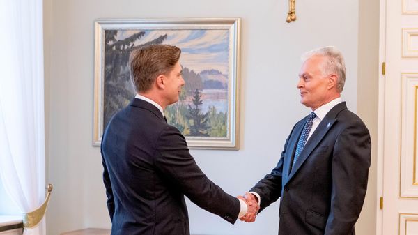 Президент Литвы Гитанас Науседа и кандидат на пост премьера от Социал-демократической партии Литвы Миндаугас Синкявичюс - Sputnik Литва