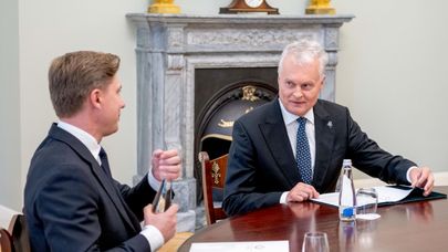 Президент Литвы Гитанас Науседа и кандидат на пост премьера от Социал-демократической партии Литвы Миндаугас Синкявичюс