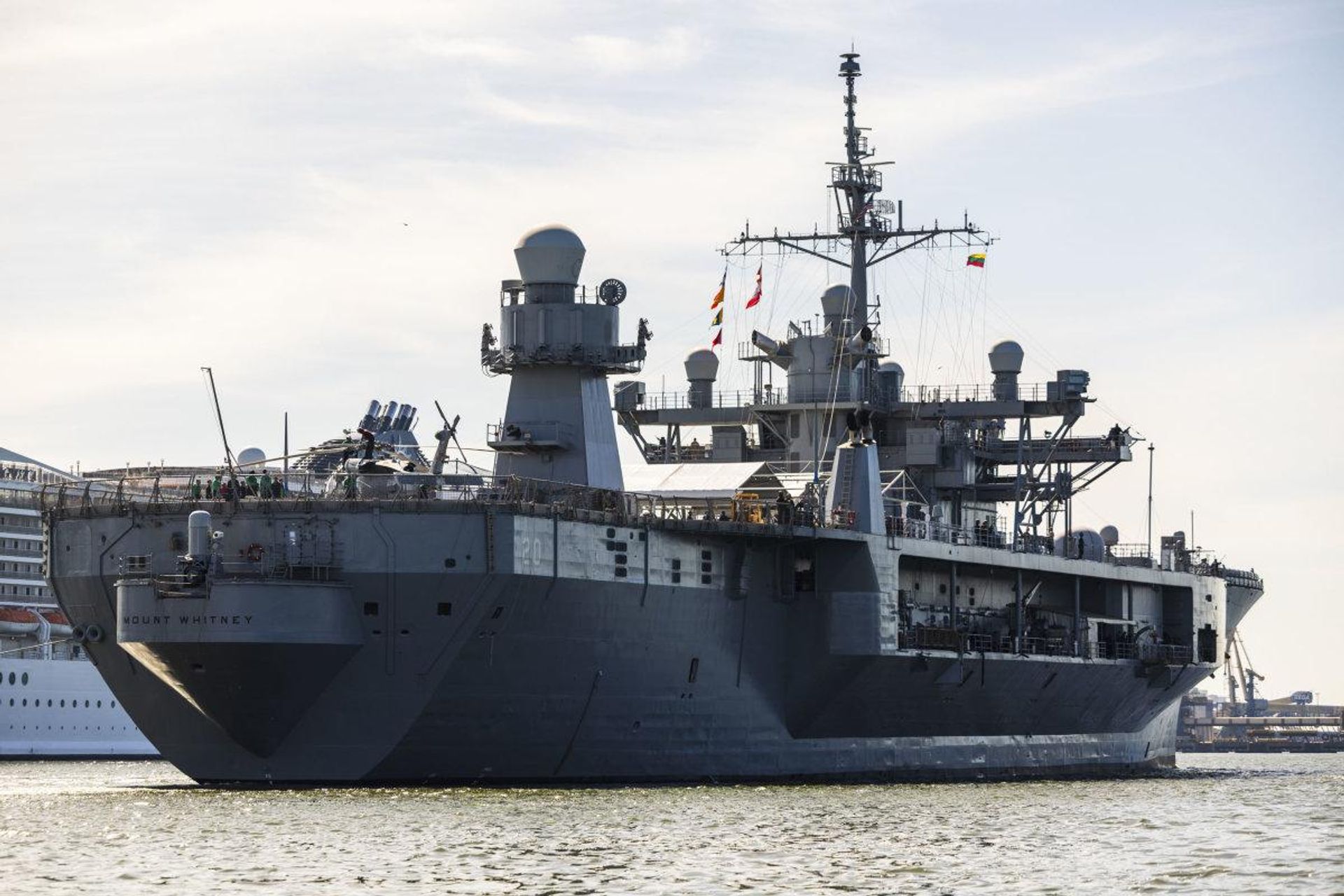 Корабль ВМС США USS Mount Whitney в Клайпедском порту  - Sputnik Литва, 1920, 25.06.2026