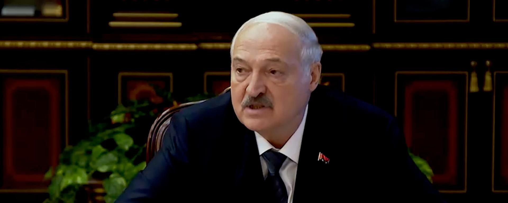 Президент Белоруссии Александр Лукашенко о встрече с представителями Зеленского - Sputnik Литва, 1920, 25.06.2026