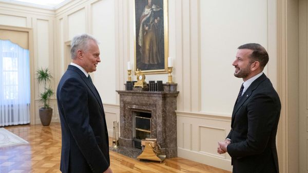 Президент Литвы Гитанас Науседа и глава Демократического союза Во имя Литвы Виргиниюс Синкявичюс - Sputnik Литва