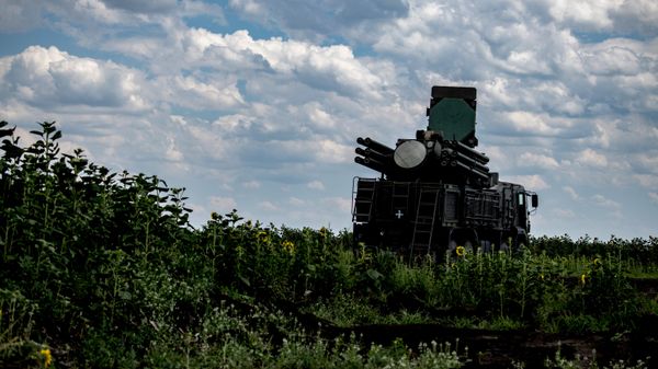 Зенитный ракетно-пушечный комплекс Панцирь-С1 в зоне СВО, архивное фото - Sputnik Литва