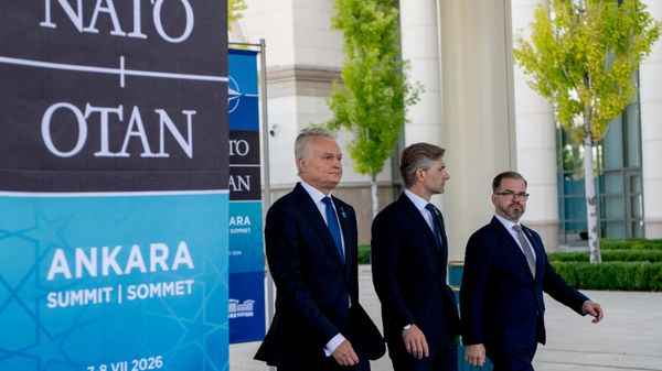 Президент Литвы Гитанас Науседа, глава МИД Кястутис Будрис и глава Минобороны Робертас Каунас - Sputnik Литва