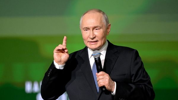 Президент РФ Владимир Путин выступает на форуме Общероссийского народного фронта Все для победы! - Sputnik Литва