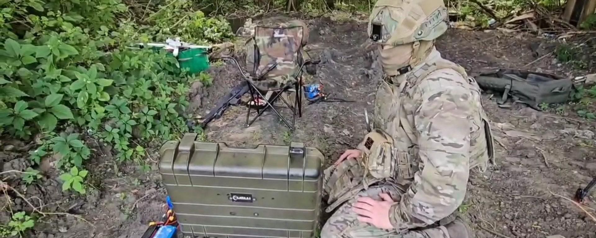 Саперы Севера с помощью дронов создают заграждения в Сумской области - Sputnik Литва, 1920, 15.07.2026
