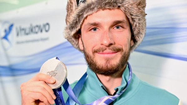 Серебряный медалист Олимпийских игр-2026 по ски-альпинизму Никита Филиппов - Sputnik Литва