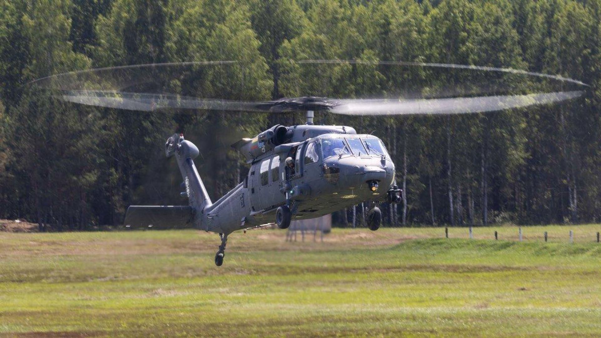 Вертолет UH-60M Black Hawk ВС Литвы - Sputnik Литва, 1920, 21.07.2026