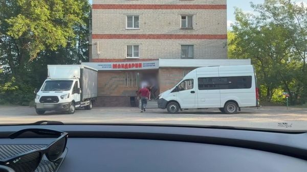 Задержание и допрос россиянина, который собирал данные о военных предприятиях для СБУ - Sputnik Литва