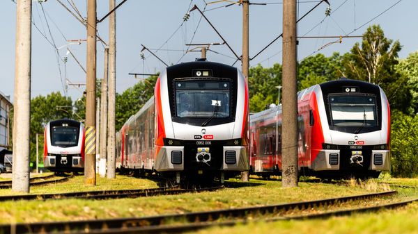 Электропоезда Stadler Flirt компании LTG Link - Sputnik Литва