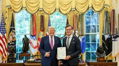 Президент США Дональд Трамп и посол Литвы в США Гедиминас Варвуолис
