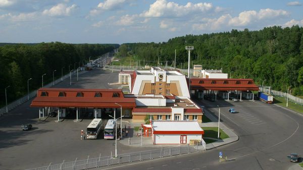 Пункт пропуска Новая Гута на белорусско-украинской границе, архивное фото - Sputnik Литва