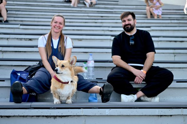 На фото: участник забега Corgi Race. - Sputnik Литва