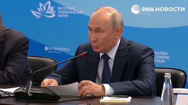 Президент РФ Владимир Путин: Новый рекорд товарооборота России и Китая прогнозируется по итогам этого года - Sputnik Литва