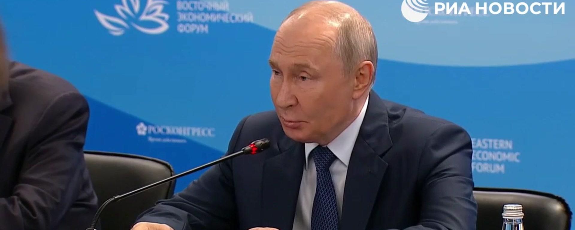 Президент РФ Владимир Путин: Новый рекорд товарооборота России и Китая прогнозируется по итогам этого года Президент РФ Владимир Путин: Новый рекорд товарооборота России и Китая прогнозируется по итогам этого года - Sputnik Литва, 1920, 02.09.2026