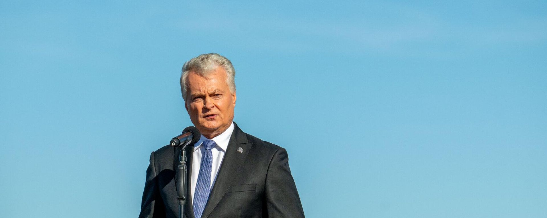 Президент Литвы Гитанас Науседа на мероприятии, посвященном началу строительства молов морского порта Швянтойи - Sputnik Литва, 1920, 16.09.2026