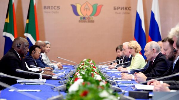Президент РФ Владимир Путин и президент ЮАР Сирил Рамафоса  - Sputnik Литва
