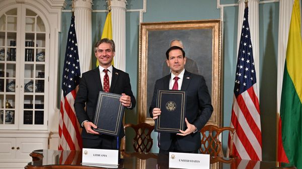 Глава МИД Литвы Кястутис Будрис и госсекретарь США Марко Рубио - Sputnik Литва