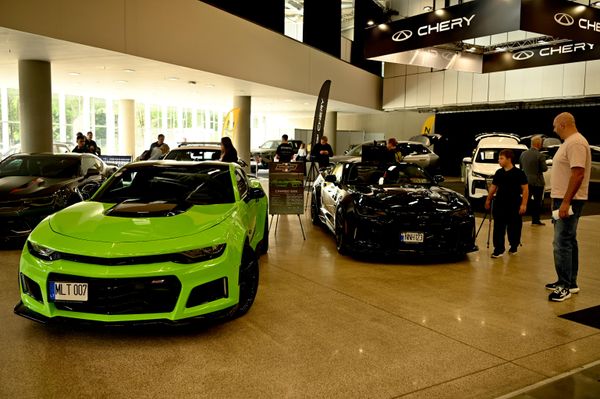 В выставочном комплексе Litexpo в Вильнюсе прошла выставка Auto Expo Vilnius 2026. - Sputnik Литва