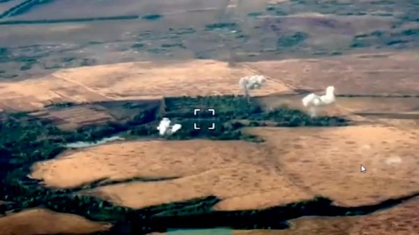 Боевая работа военнослужащих группировки войск Север по освобождению пункта Толстодубово Сумской области - Sputnik Литва