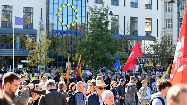 Протесты в Вильнюсе против миграционной политики - Sputnik Литва