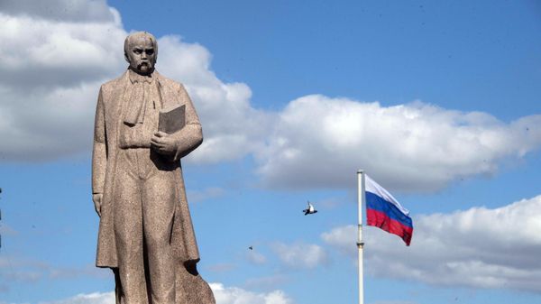 Памятник Тарасу Шевченко в Мелитополе - Sputnik Литва