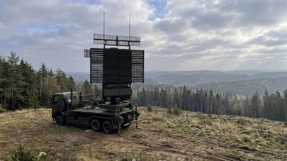 Мобильный радар средней дальности AN/TPS-77 MRR американского производства 