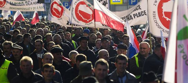 Акция протеста фермеров и садоводов Польши прошла в Варшаве - Sputnik Литва
