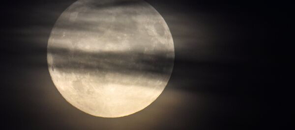 Суперлуние в Москве Суперлуние в Москве - Sputnik Lietuva