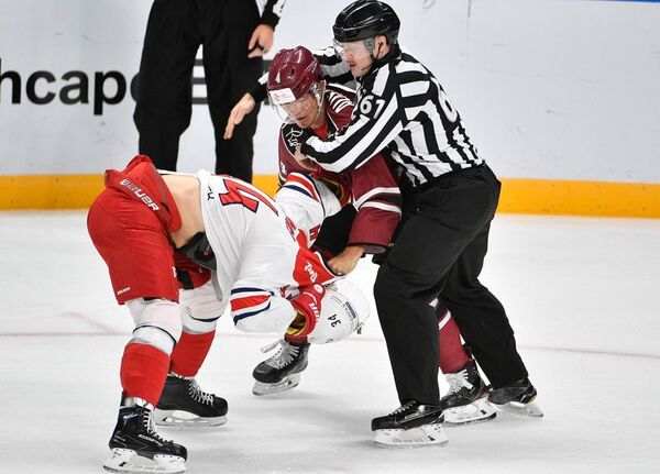 Грозный Алишаускас прессует Локомотив, Чижас покинул Неман Грозный Алишаускас прессует Локомотив, Чижас покинул Неман - Sputnik Литва