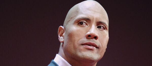 JAV veiksmo filmų žvaigždė Dveinas Džonsonas JAV veiksmo filmų žvaigždė Dveinas Džonsonas - Sputnik Lietuva