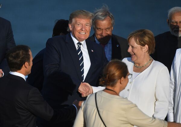 Guardian рассказала, как Трамп поссорился с лидерами G7 из-за России Guardian рассказала, как Трамп поссорился с лидерами G7 из-за России - Sputnik Литва