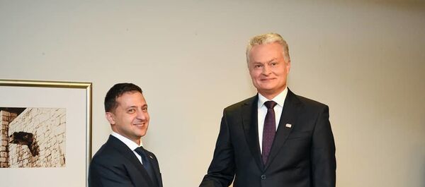 Встреча президента Украины Владимира Зеленского и президента Литвы Гитанаса Науседы в Варшаве, 1 сентября 2019 - Sputnik Литва