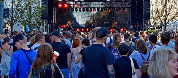 В Вильнюсе отметили городской фестиваль Дни столицы В Вильнюсе отметили городской фестиваль Дни столицы - Sputnik Литва