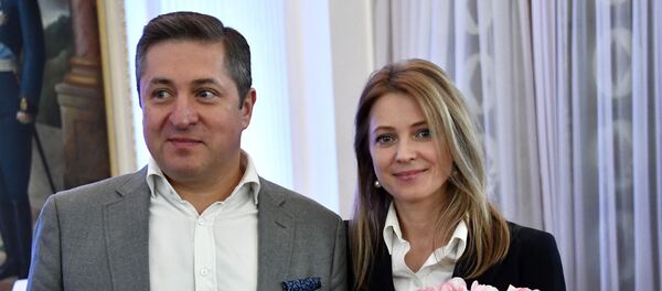 Депутат Госдумы Наталья Поклонская и ее муж Иван Соловьев, архивное фото - Sputnik Литва