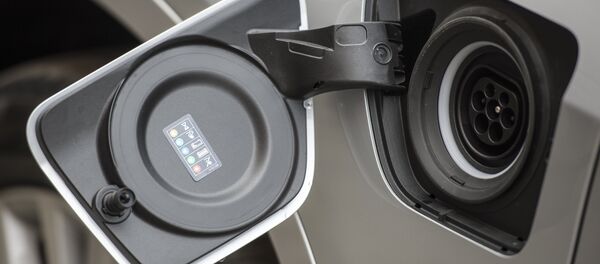 Запуск в эксплуатацию электрозарядной автостанции - Sputnik Литва