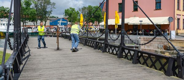 Рабочие в Клайпеде, Литва, архивное фото - Sputnik Литва