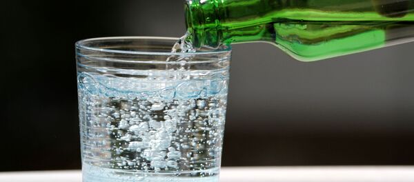 Газированная вода, архивное фото Газированная вода, архивное фото - Sputnik Литва