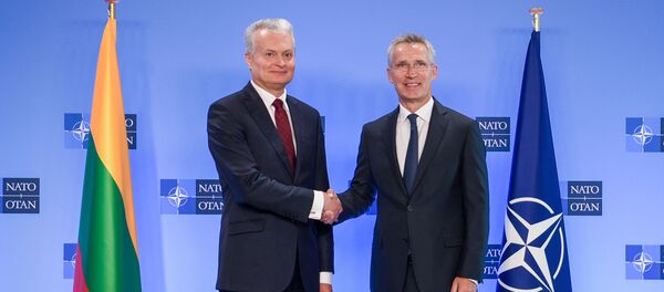 Президент Гитанас Науседа встретился с генеральным секретарем НАТО Йенсом Столтенбергом - Sputnik Литва