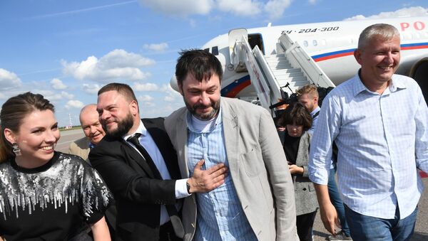 Išlaisvinti kaliniai atskrido į Maskvą - Sputnik Lietuva