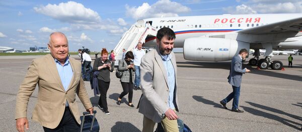 Участники договоренности об освобождении между Россией и Украиной прилетели в Москву Участники договоренности об освобождении между Россией и Украиной прилетели в Москву - Sputnik Lietuva