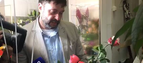 Вышинский купил розы маме, жене и Москальковой - Sputnik Литва