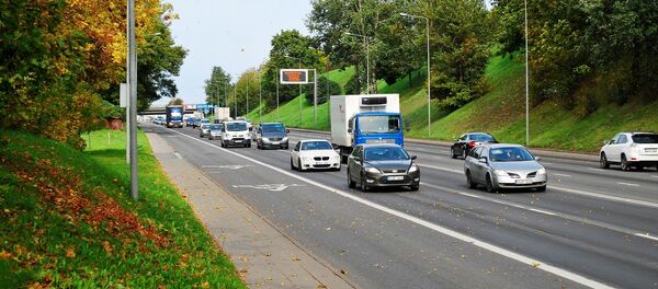 Автомобильное движение в Вильнюсе, архивное фото - Sputnik Литва